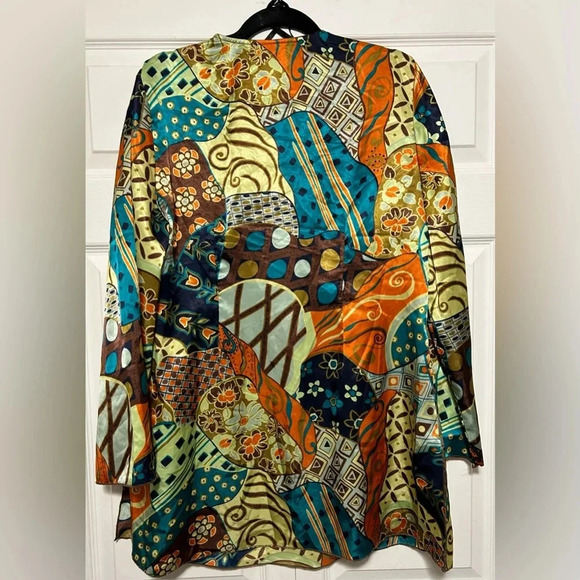 SOLD - ASHLEY STEWART Multi color print shirt with sequined collar. Size 1X - Picture 6 of 6